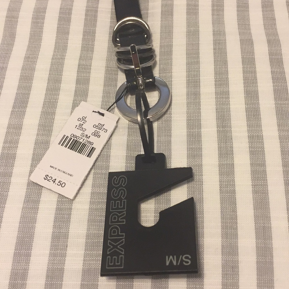 Express black adjustable thin belt NWT